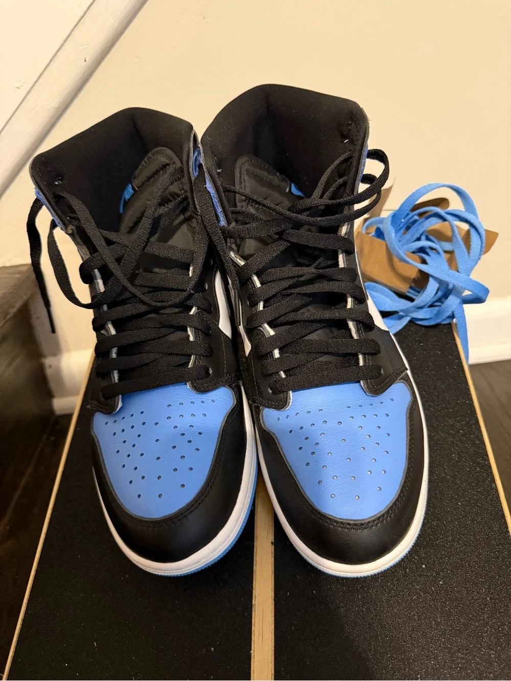 Jordan Air Jordan 1 High Black White University Blue